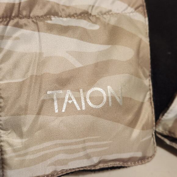 Taion Reversible Down Neck Warmer Gray Camouflage NWT Weather Resistant Scarf - Picture 3 of 10